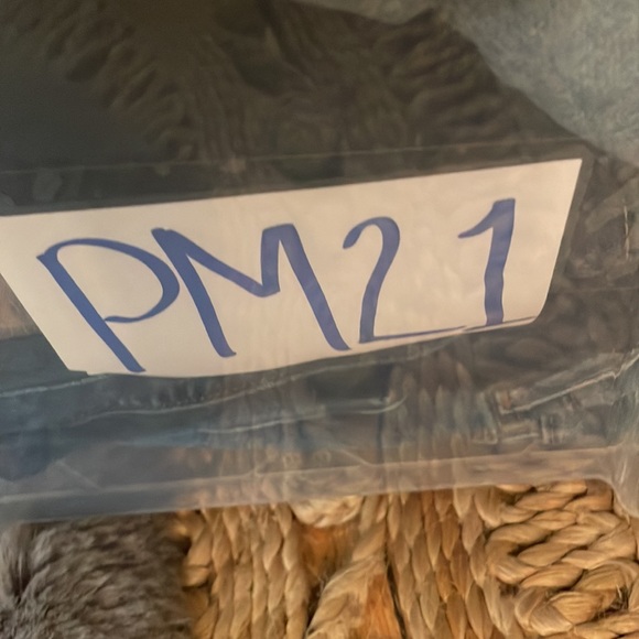 SOLD!! Rag & Bone Dre size 28, - Picture 9 of 9